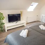 아파트 Immostay M#apartments Waterfront - Wifi & Parking *